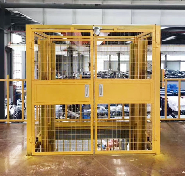 渝水智能导轨式升降机亮相